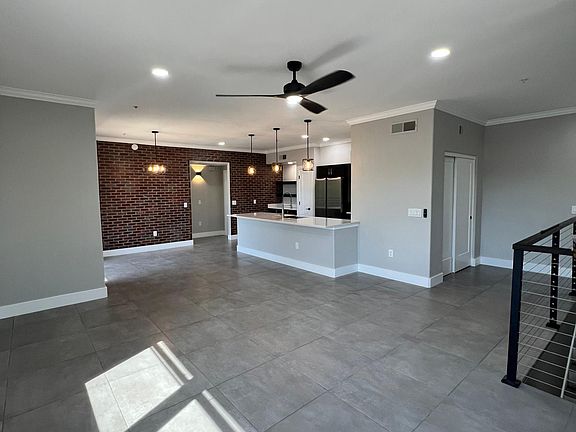 4th image of 19777 N 76th St APT 2345