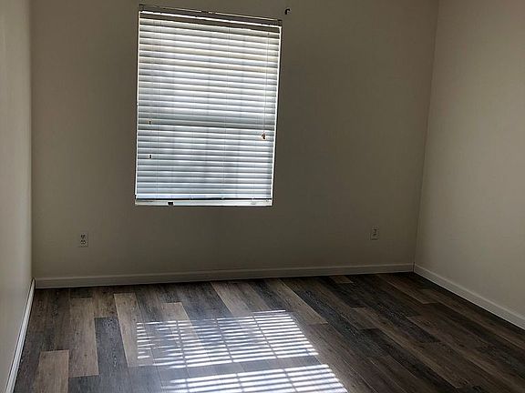 3rd image of 1816 Waters Edge Dr #16B