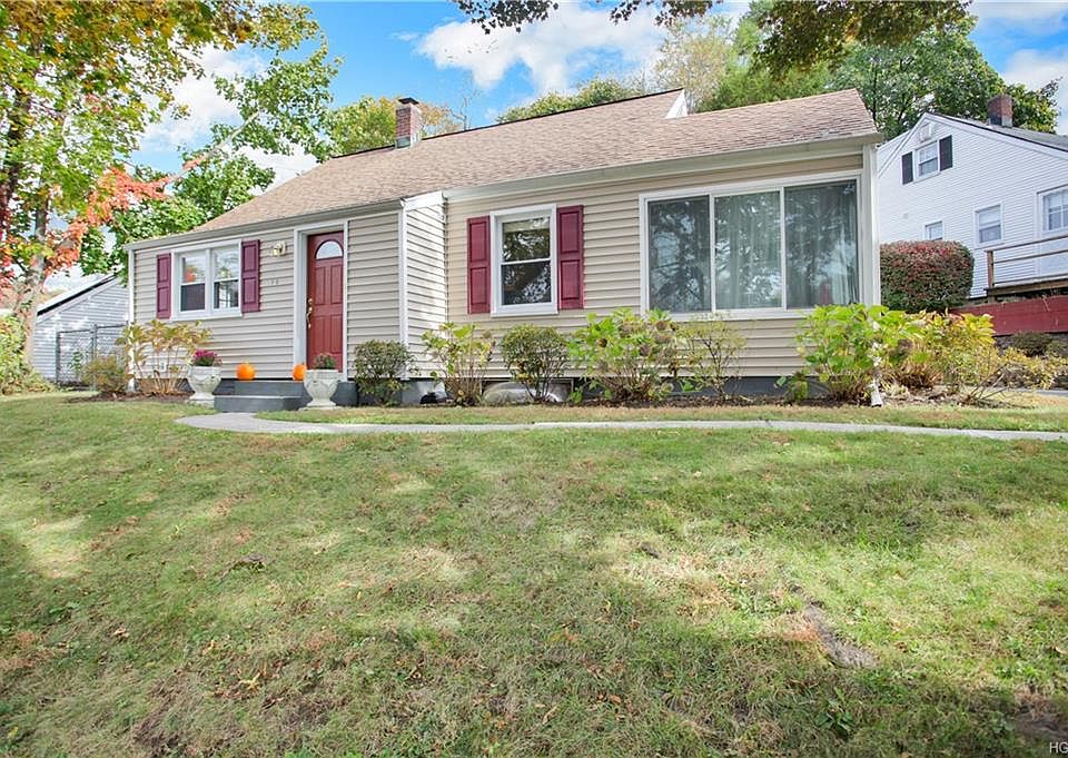 1st image of 18 Wells Ave