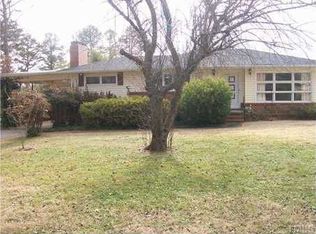 78 N Hillcrest Rd, Siler City, NC 27344