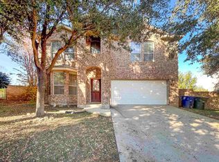 102 Parula Place Ct, Laredo, TX 78045