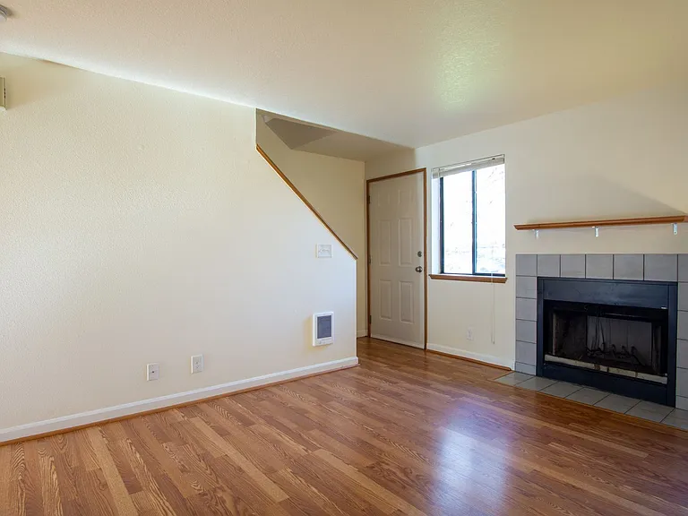 8363 SW Durham Rd #6 — Photo 3