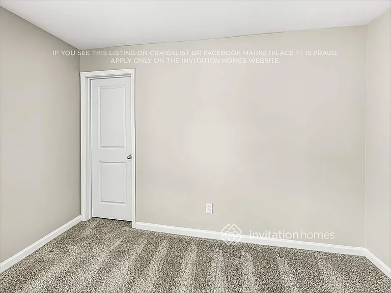 657 Armitage Way — Photo 21