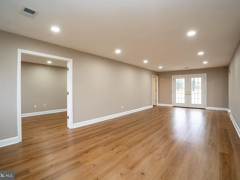 127 Kendall Rd — Photo 8