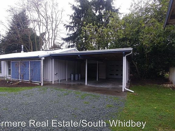 3rd image of 826 Furman Ave