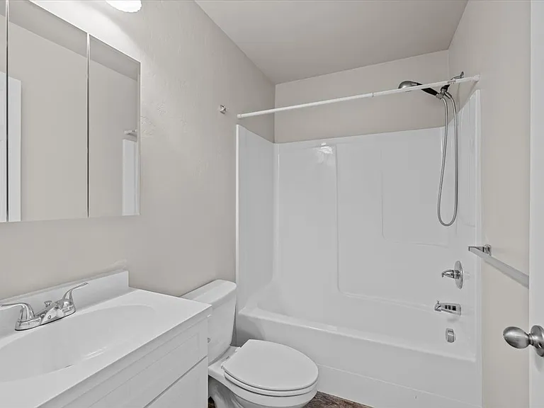 3407 Sharon Way #0 — Photo 5
