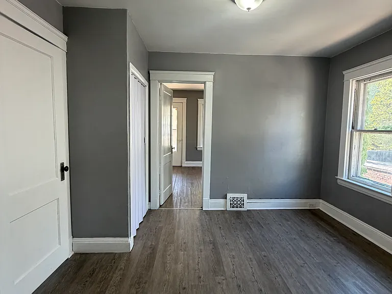 665 E 160th St #2 — Photo 8