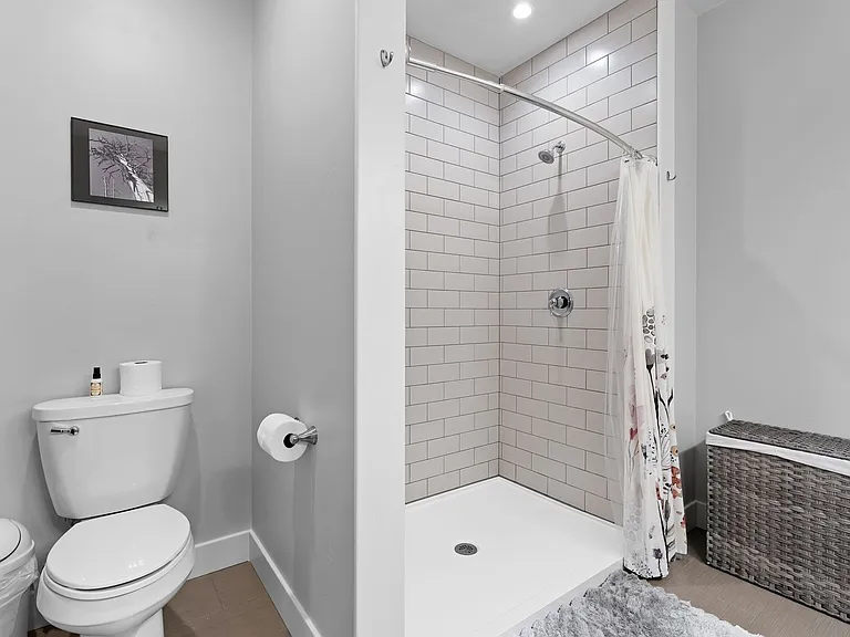 1015 Riparian Dr — Photo 18
