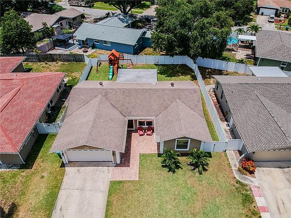 5th image of 6901 Dunnett Ave N