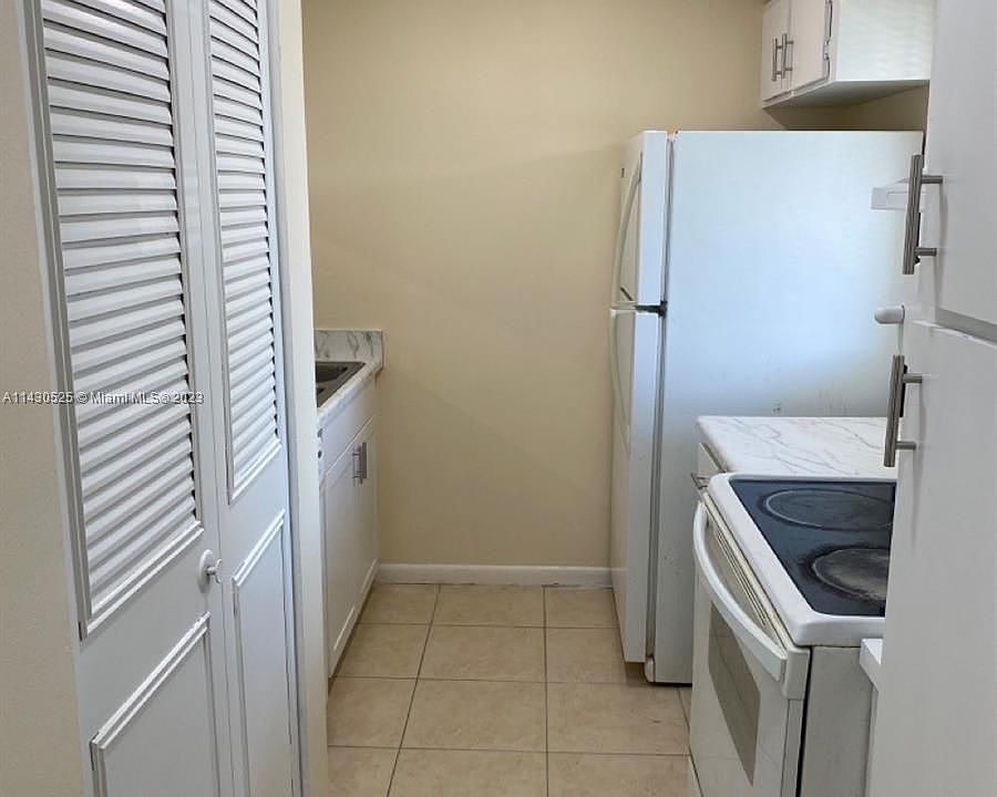 1st image of 10031 Twin Lakes Dr #25-I
