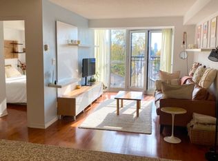 308 Palmerston Ave, Toronto, ON M6J3X9