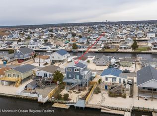 19 W Shrewsbury Dr, Little Egg Harbor, NJ 08087