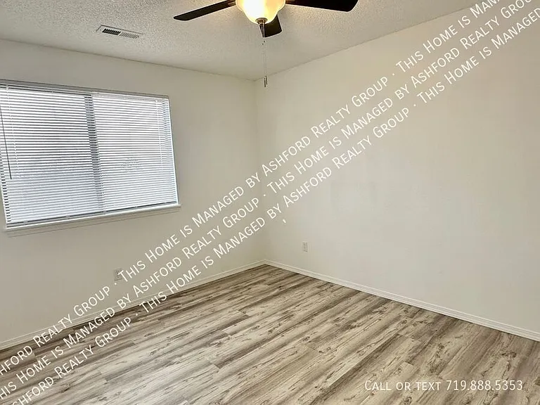 1120 Yuma St #D — Photo 11
