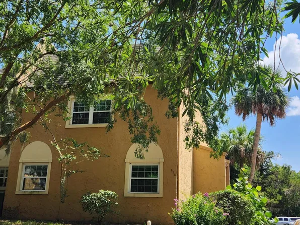 313 GREENCASTLE Road, Jacksonville, FL 32225