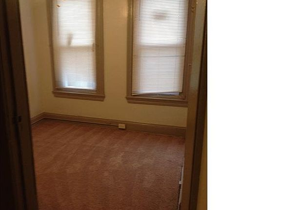 3rd image of 1434 W Mayfield St