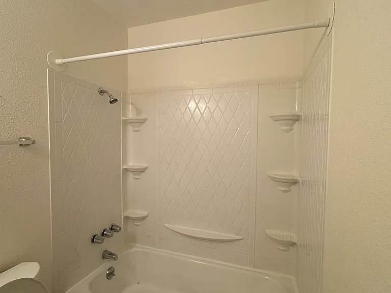 13535 Yakima Rd #4 — Photo 6