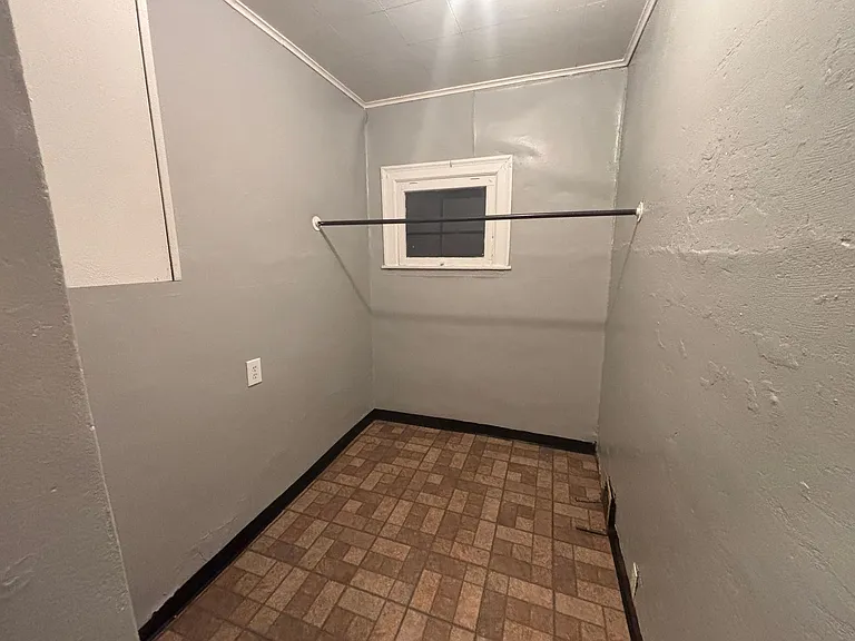 2226 Woodstock Ave #2 — Photo 10