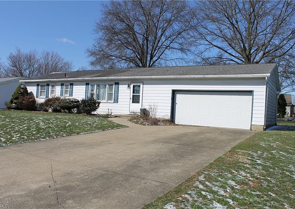 1st image of 220 Jane Dr