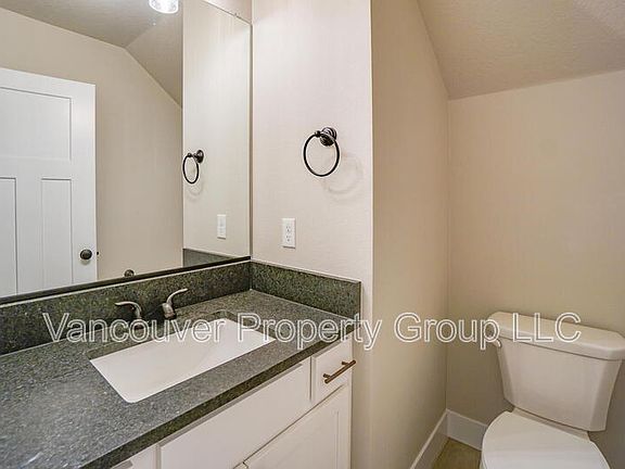 5th image of 2217 E Juniper Cir