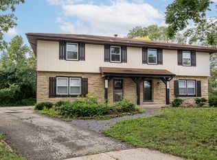 2621 N 122nd St #1, Milwaukee, WI 53226