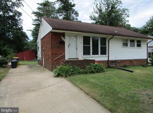 8509 Caswell Pl, Hyattsville, MD 20784