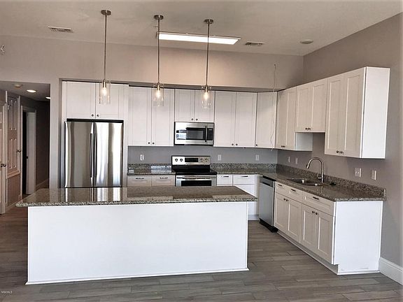 5th image of 222 E Scenic Dr #6