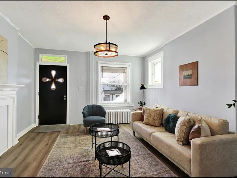 2133 Fairview St — Photo 4