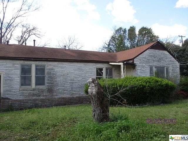 1st image of 1001 E Avenue D