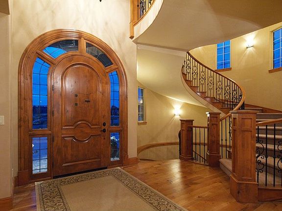 Elegant Foyer