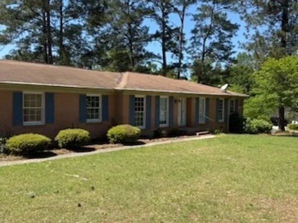 1102 Victoria Dr, Dublin, GA 31021