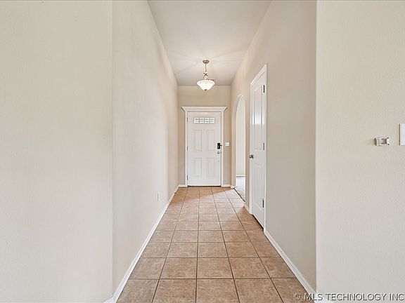 5th image of 2102 W H St