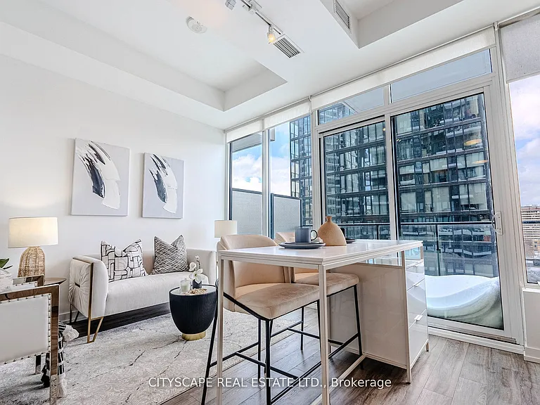 77 Shuter St #907 — Photo 16