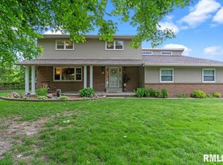 21 Iroquois St, Springfield, IL 62711