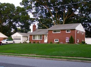 413 Wildwood Ave, Pitman, NJ 08071