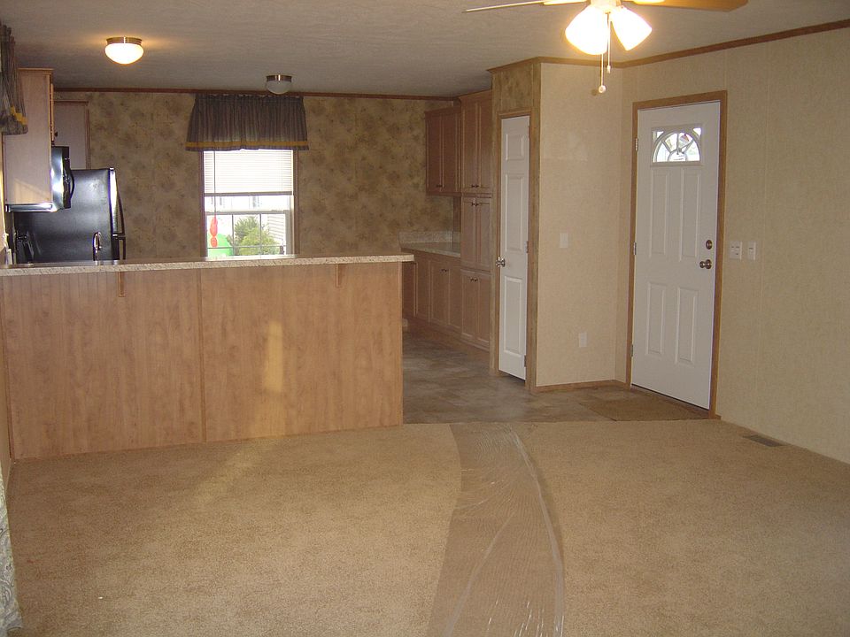 2nd image of 407 Fourth Street