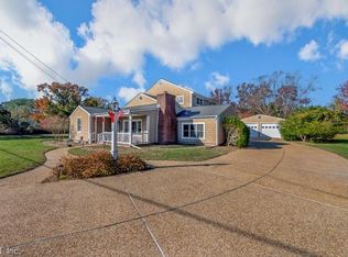 315 Dandy Loop Rd, Yorktown, VA 23692