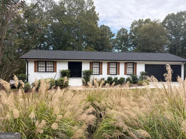 105 Segrest Cir, Athens, GA 30605