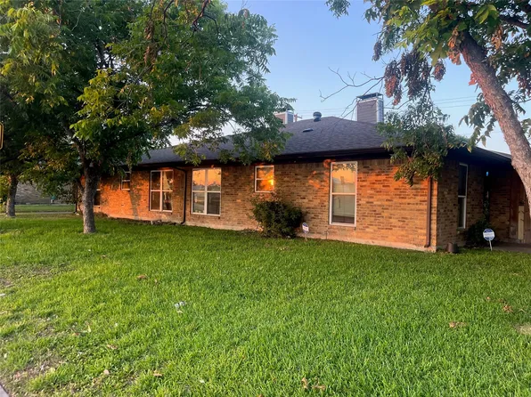 9980 Brockbank Dr, Dallas, TX 75220