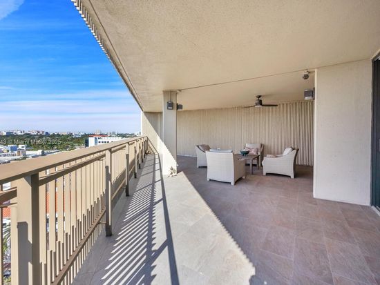 2901 S Bayshore Dr APT 13F, Miami, FL 33133