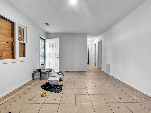 2nd image of 3594 Sunrise St