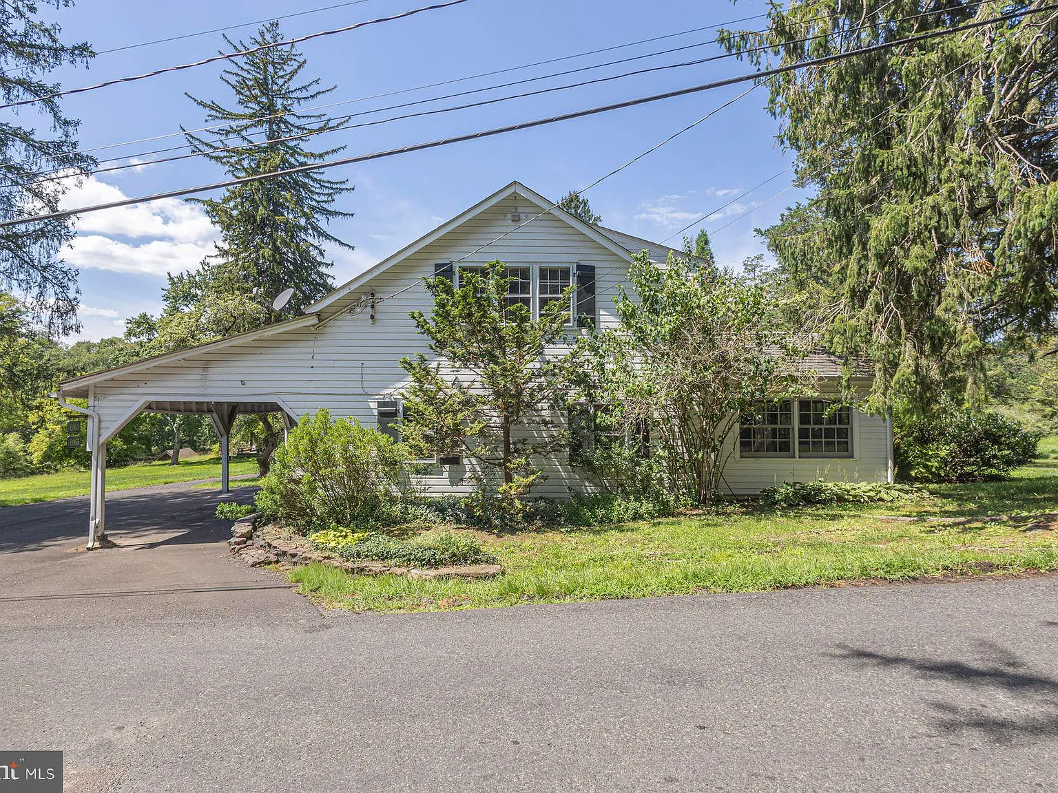 2 bed, 1.5 bath, 1500 sqft, $3,200 — Photo 3