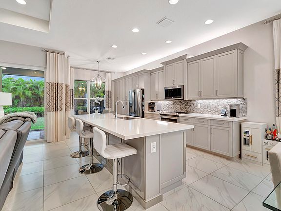 5th image of 7963 Wildflower Shores Drive