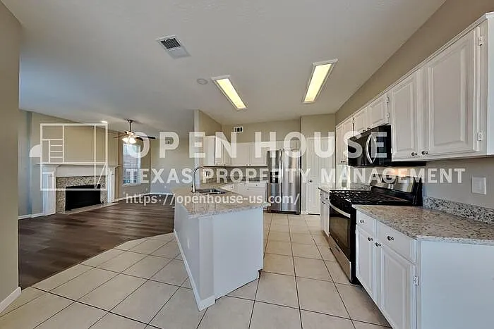 9658 Therrell Dr — Photo 7