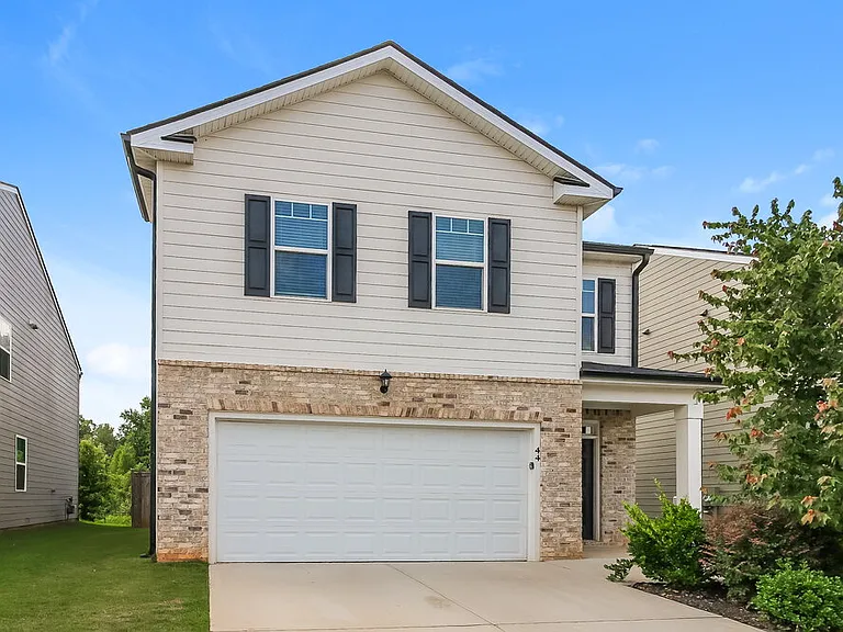 44 Silver Birch Pass — Photo 4