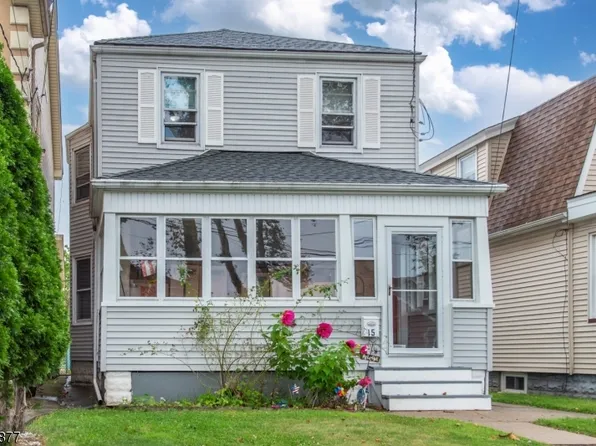 15 Trinity Pl, Kearny Town, NJ 07032