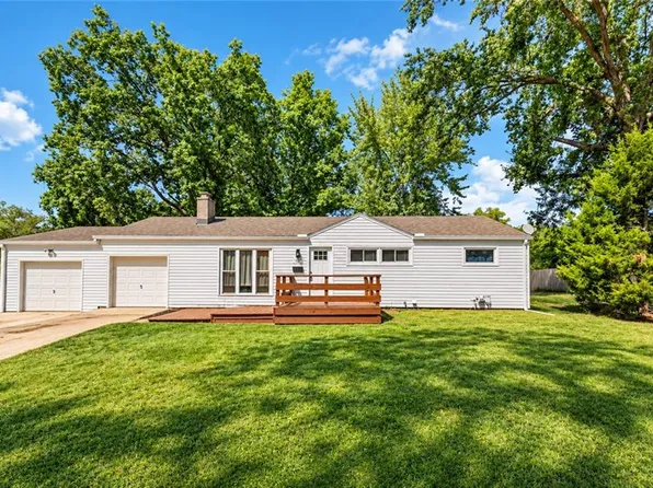 5609 N Lenox Ave, Kansas City, MO 64151