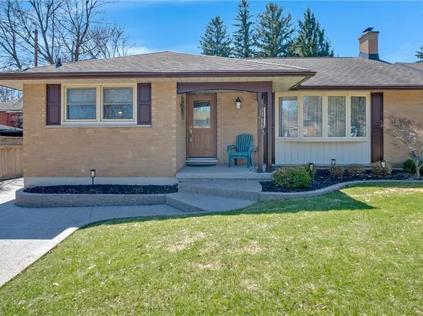 159 Elkington Dr, Kitchener, ON N2B 1S1