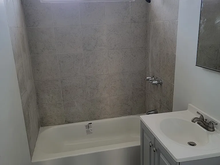 3233 Drew St #5/8 — Photo 2