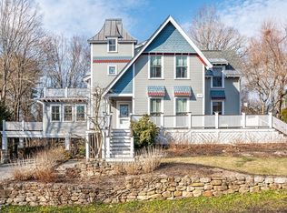 76 Crest Rd, Wellesley, MA 02482
