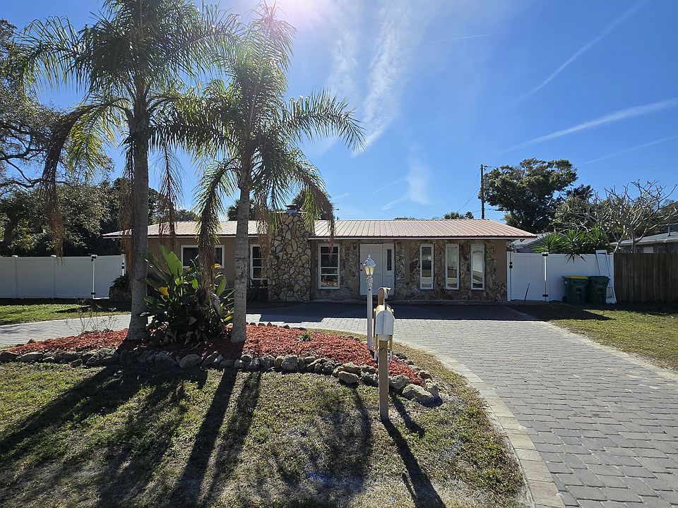 1st image of 385 Banana Blvd
